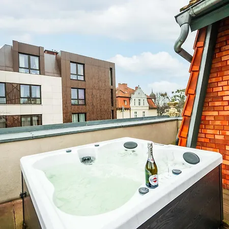 Victoria - Jacuzzi & Terrace By Oneapartments Апартаменты